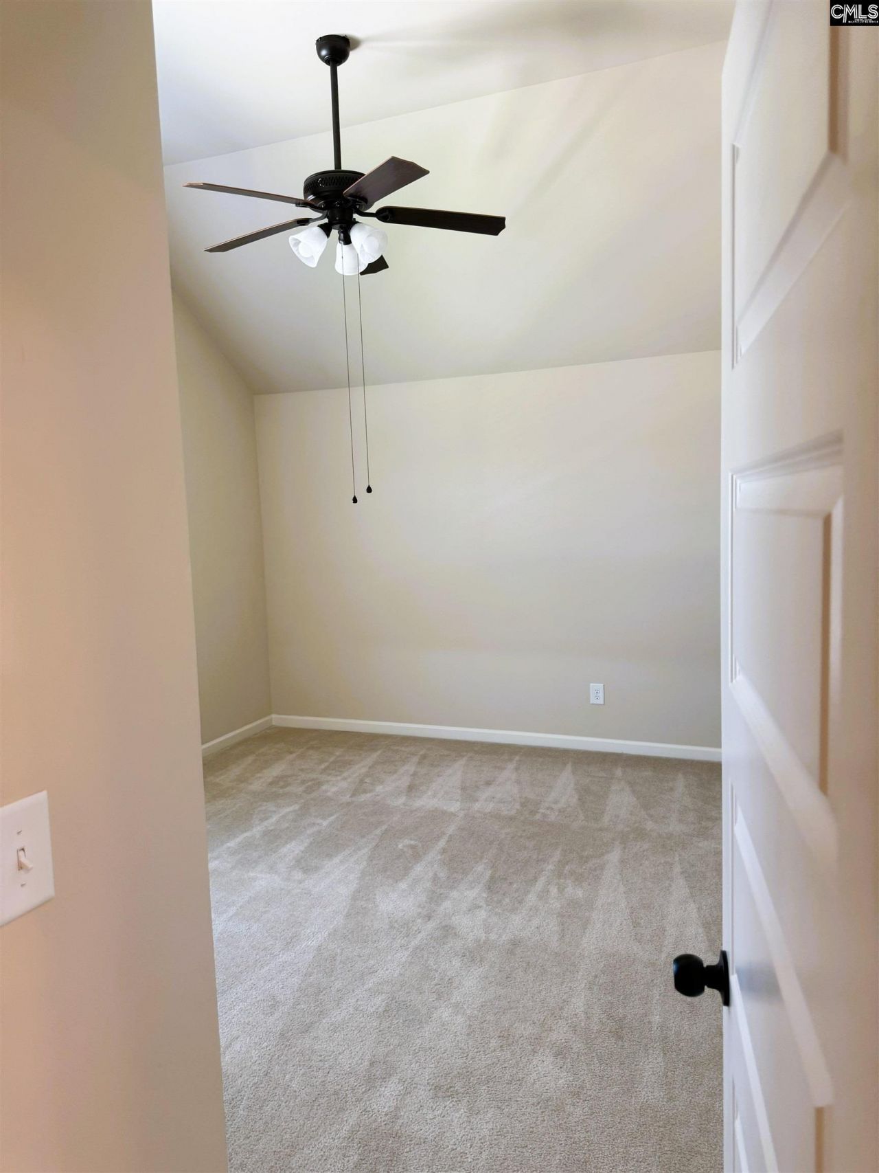 549 Everton Drive Photo 24