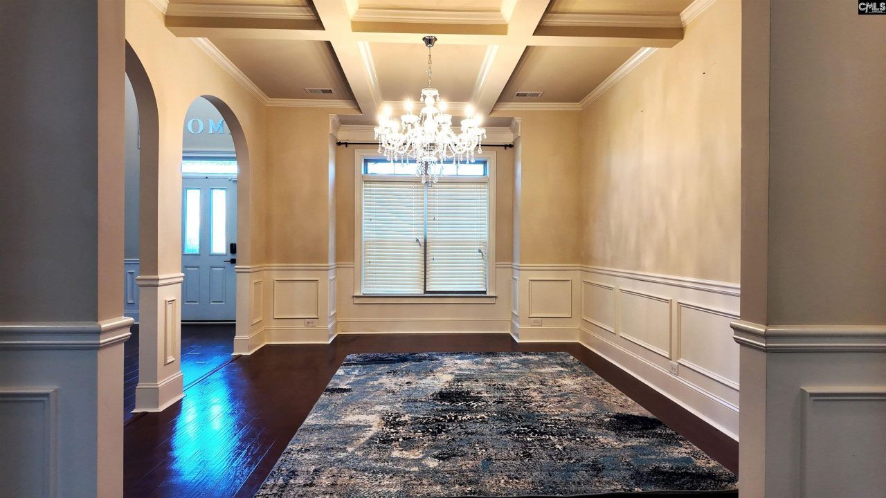 549 Everton Drive Photo 6