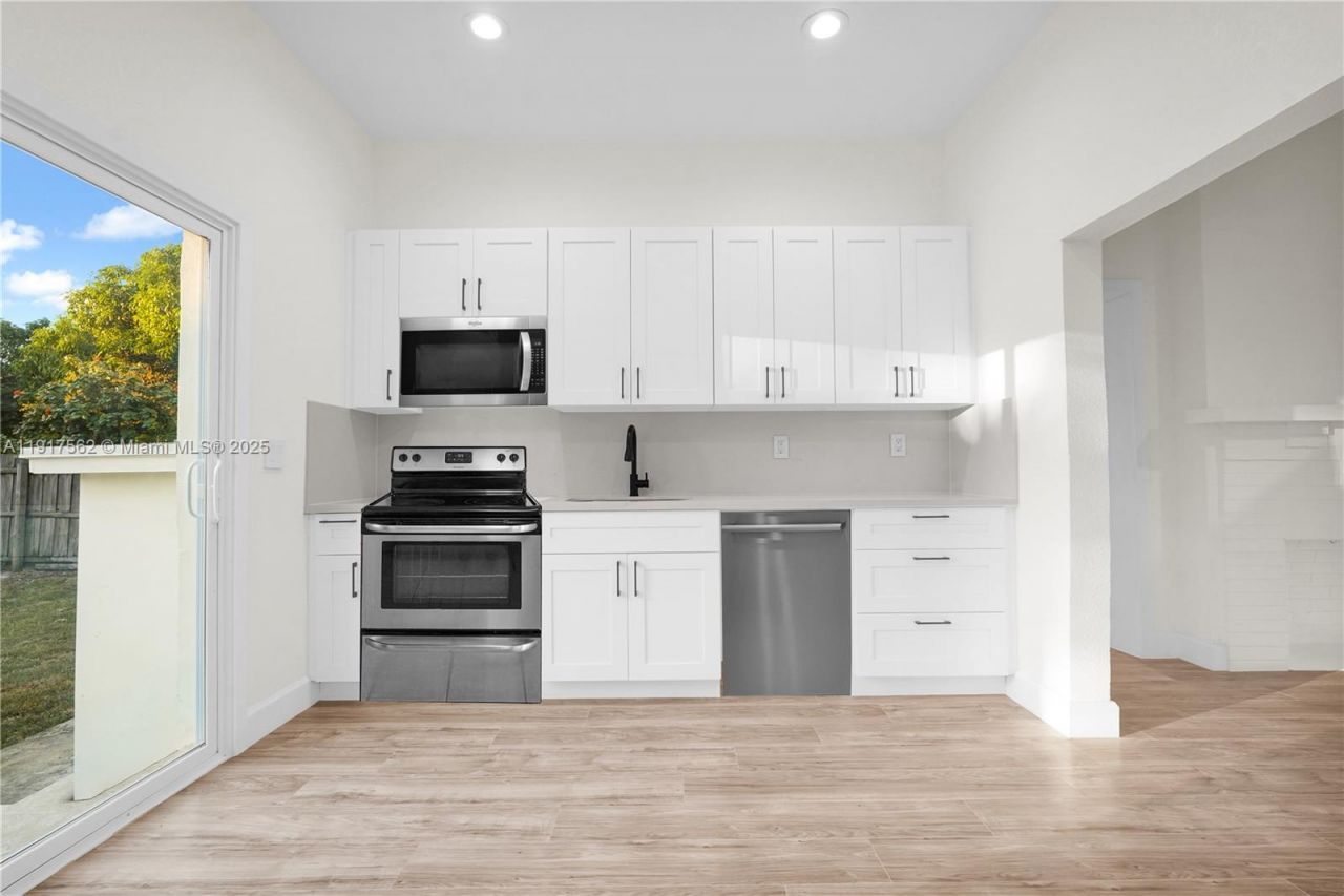 88 SW 29th Ave, Miami, FL 33135 Photo