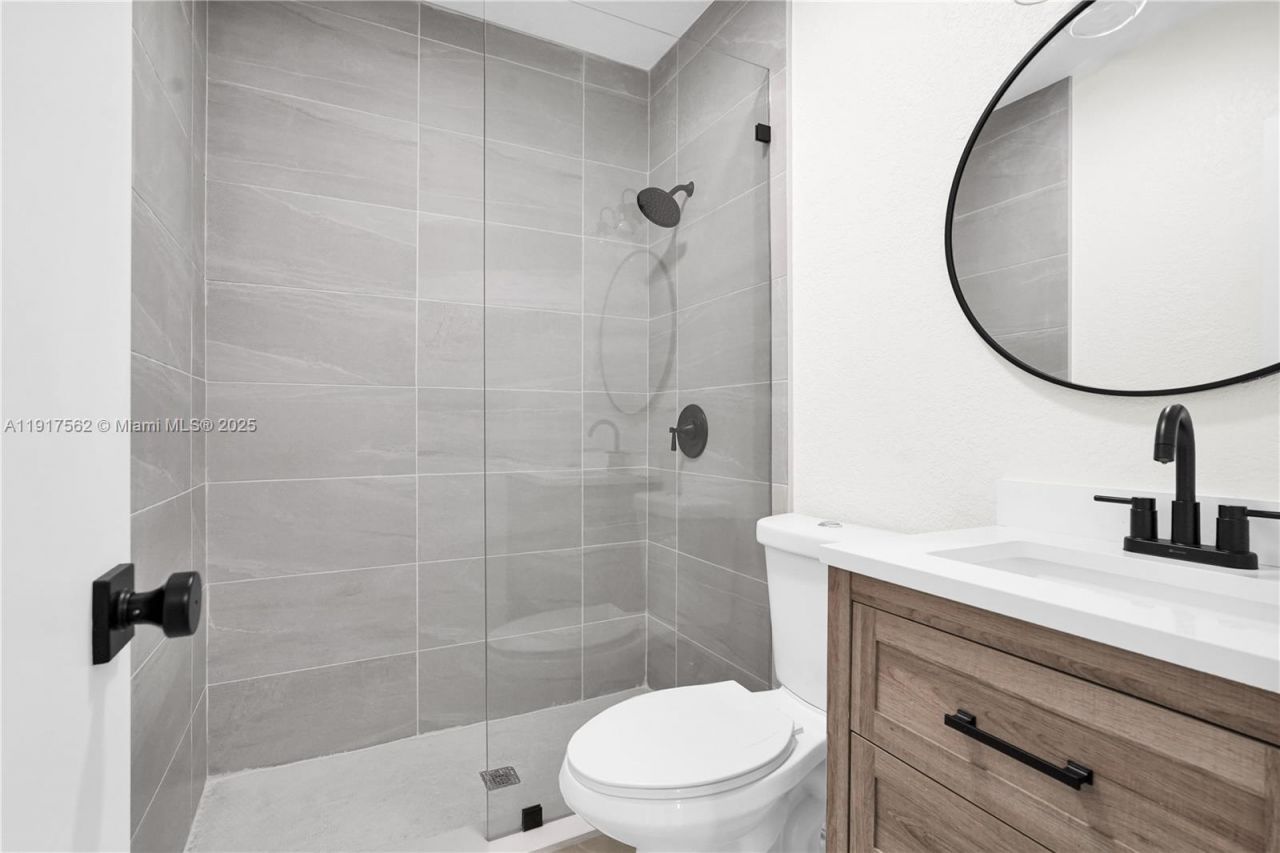 88 SW 29th Ave, Miami, FL 33135 Photo