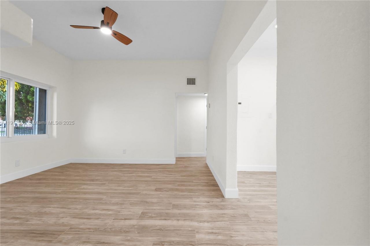 88 SW 29th Ave, Miami, FL 33135 Photo