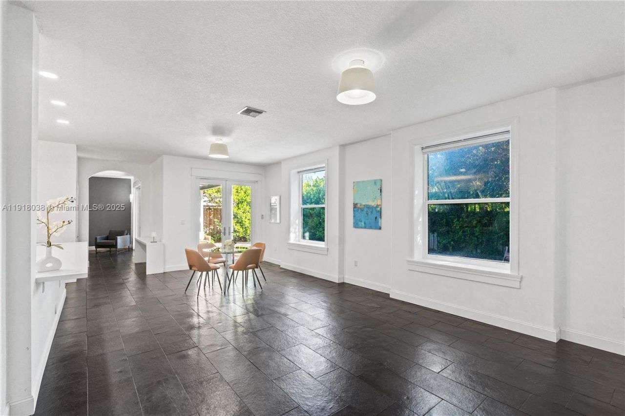 9777 SW 161st Pl, Miami, FL 33196 Photo