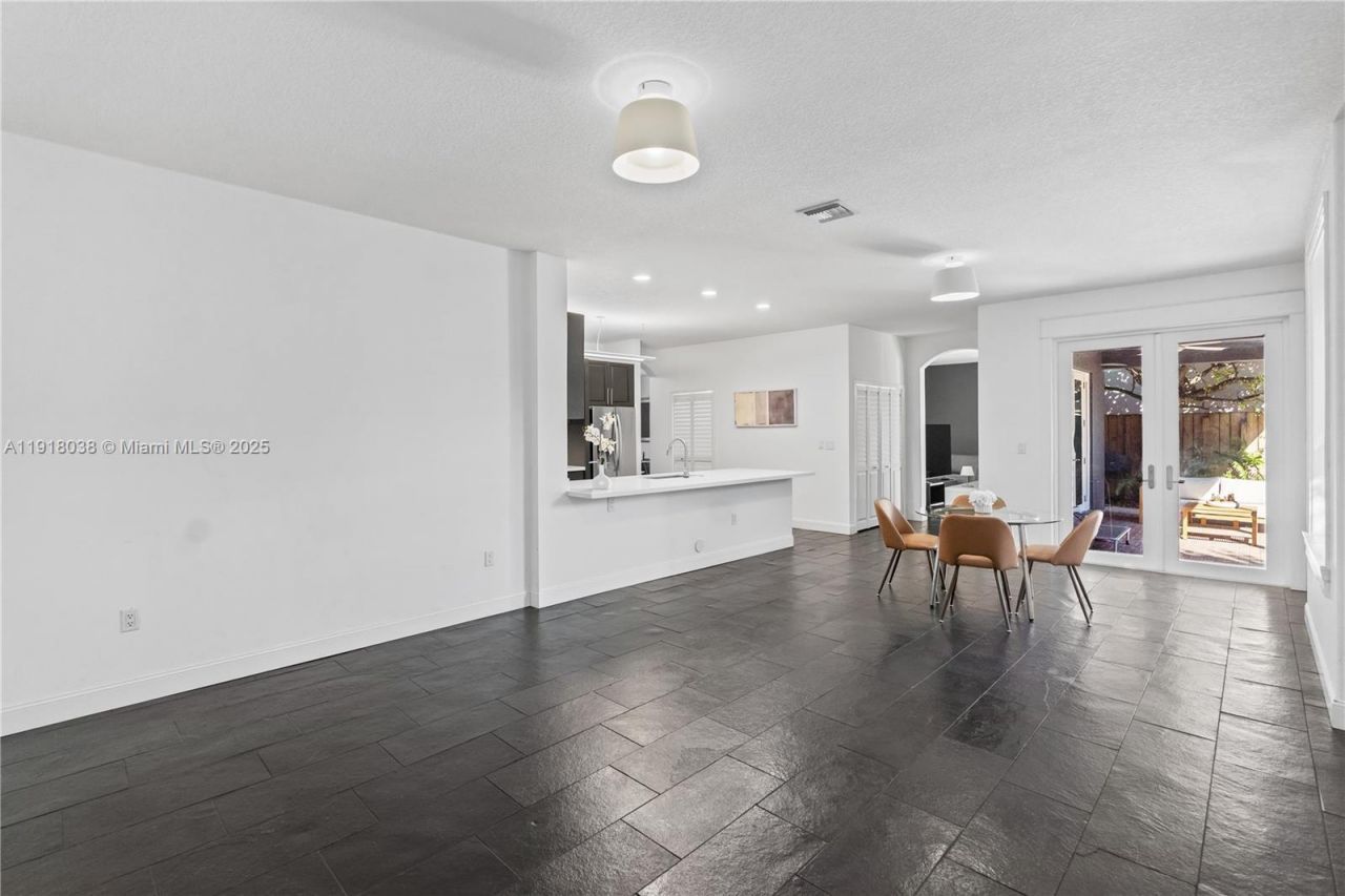 9777 SW 161st Pl, Miami, FL 33196 Photo