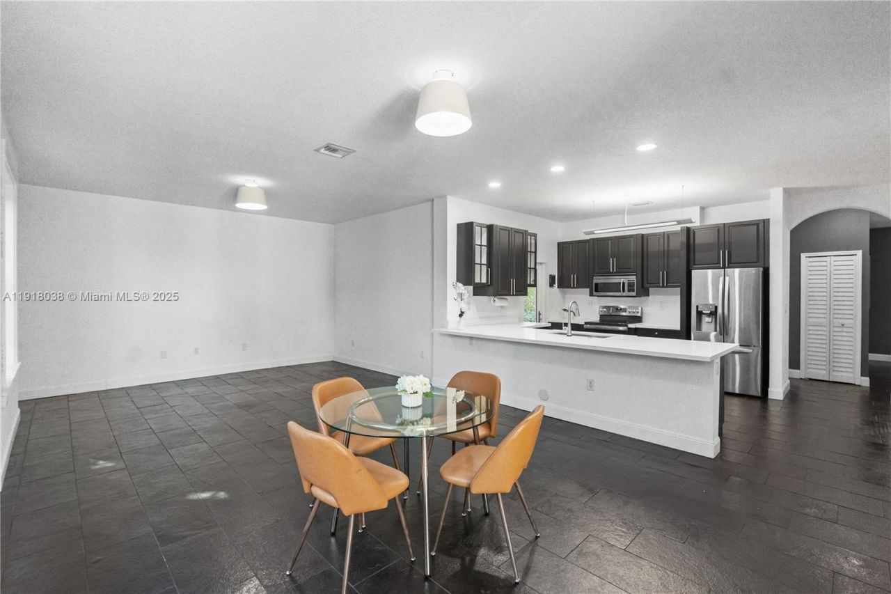 9777 SW 161st Pl, Miami, FL 33196 Photo