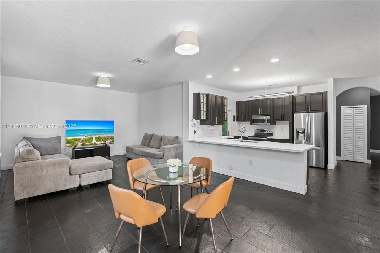 9777 SW 161st Pl, Miami, FL 33196 Photo