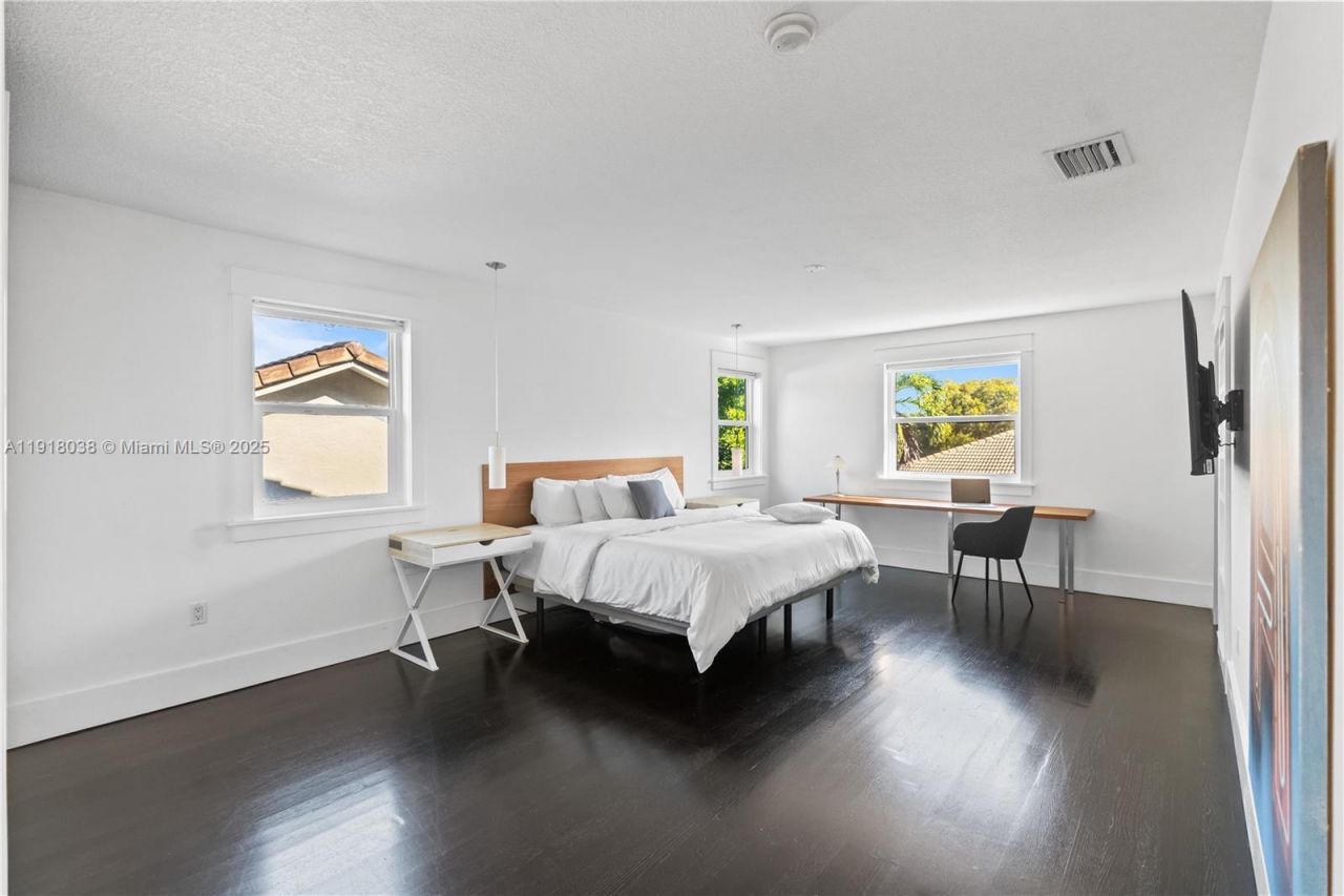 9777 SW 161st Pl, Miami, FL 33196 Photo