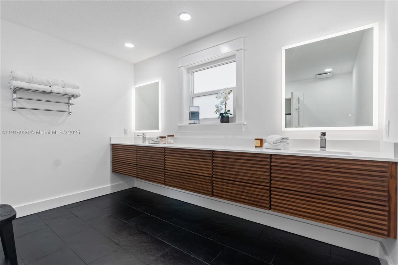 9777 SW 161st Pl, Miami, FL 33196 Photo