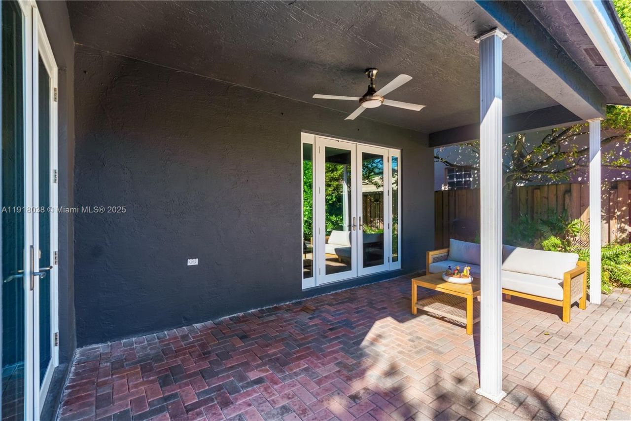 9777 SW 161st Pl, Miami, FL 33196 Photo