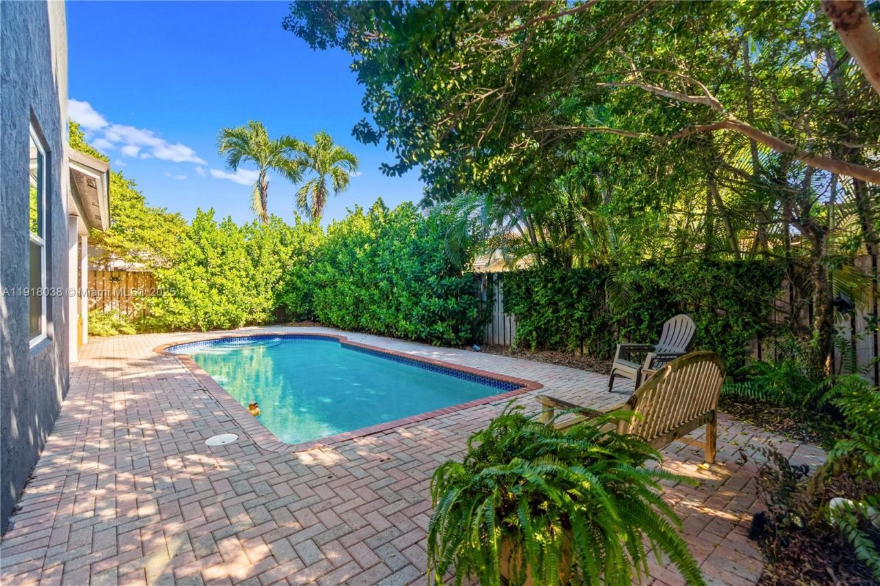 9777 SW 161st Pl, Miami, FL 33196 Photo