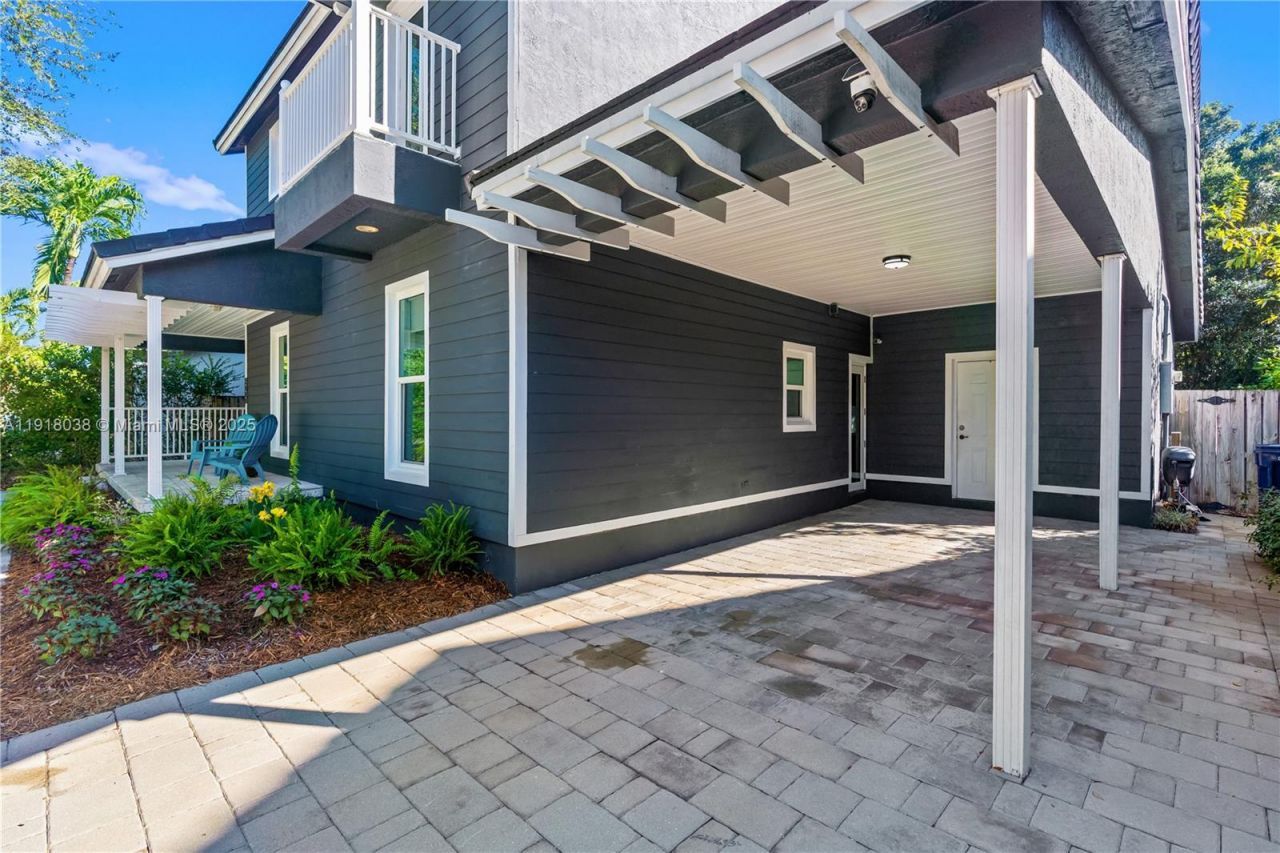 9777 SW 161st Pl, Miami, FL 33196 Photo