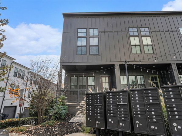 903 Brees Court, Atlanta, GA 30318