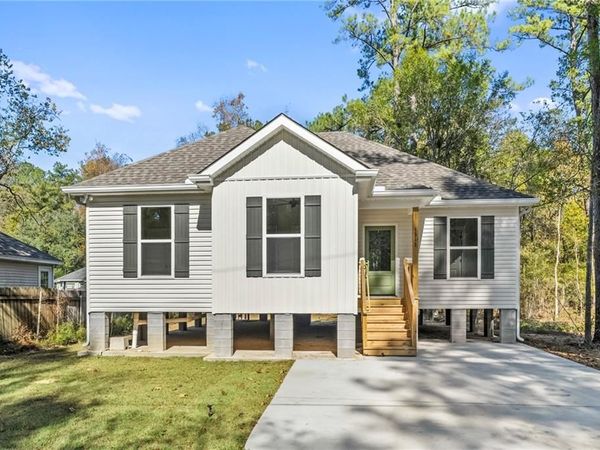 1313 JASMINE Street, Mandeville, LA 70448