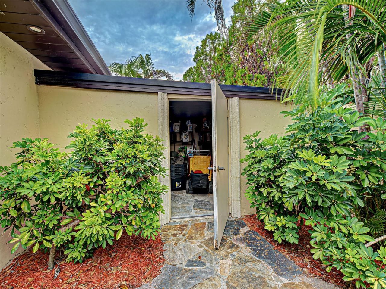 107 Free Court Se, Port Charlotte, FL 33952 Photo