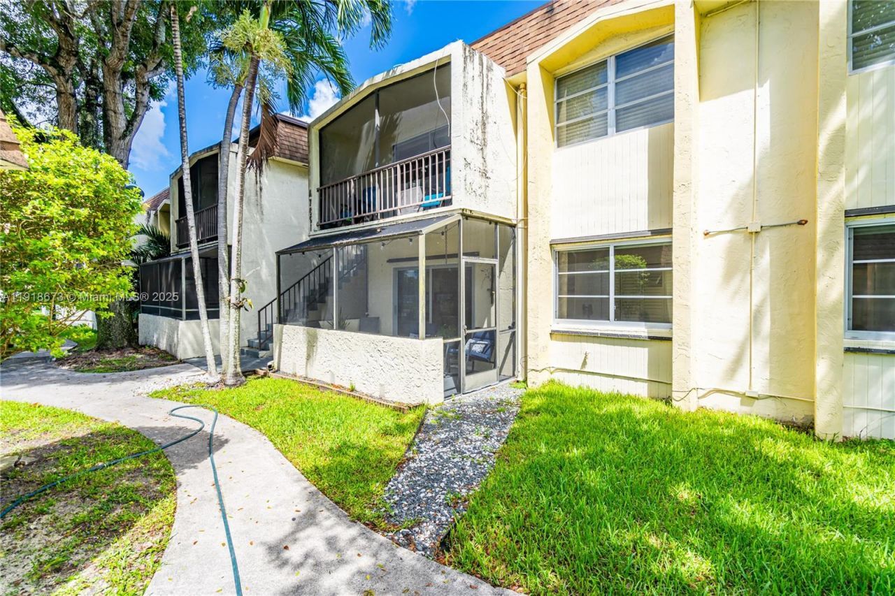 7851 Miller Dr, Unit A117, Miami, FL 33155 Photo