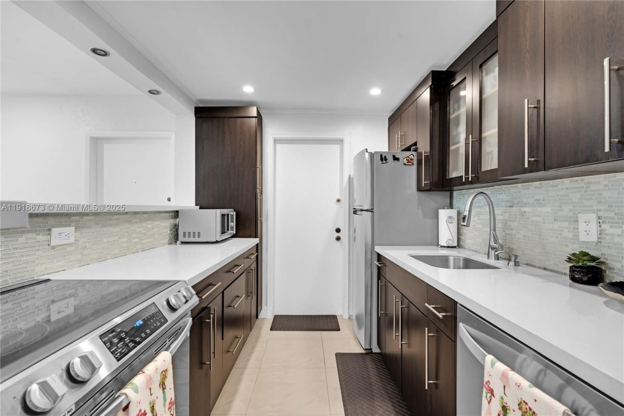 7851 Miller Dr, Unit A117, Miami, FL 33155 Photo