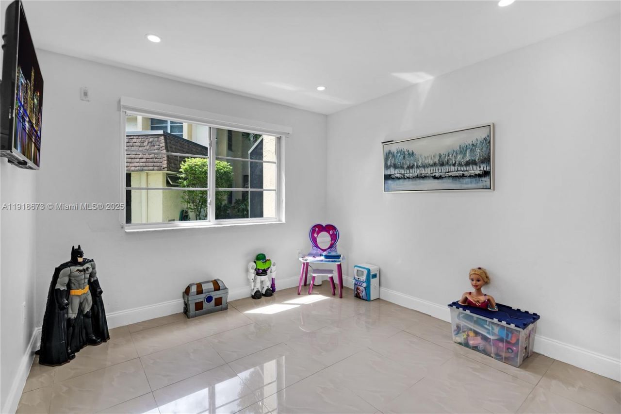 7851 Miller Dr, Unit A117, Miami, FL 33155 Photo