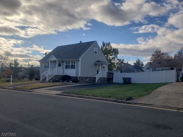 214 Irene St, Linden, NJ 07036