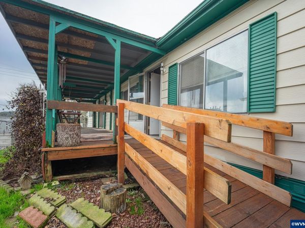 3393 Snow Peak Pl, Lebanon, OR 97355