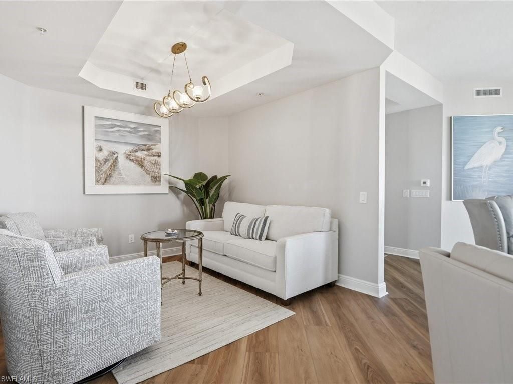 445 Cove Tower Dr, Unit 704, Naples, FL 34110 Photo