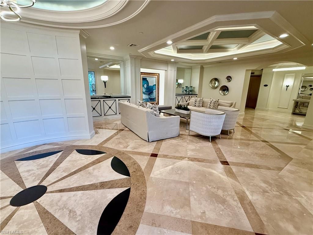 445 Cove Tower Dr, Unit 704, Naples, FL 34110 Photo