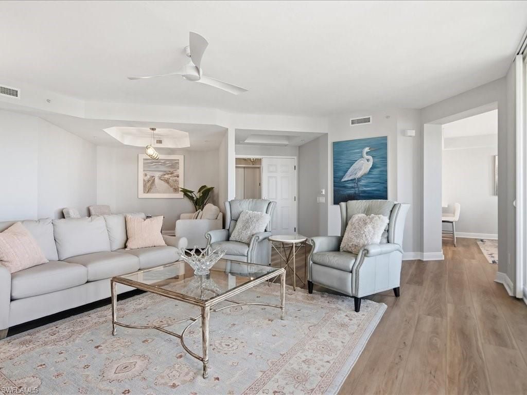 445 Cove Tower Dr, Unit 704, Naples, FL 34110 Photo