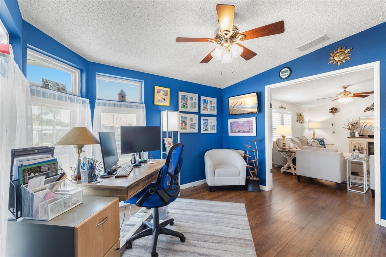 624 Mount Piney Avenue Ne, Unit 703, Saint Petersburg, FL 33702 Photo