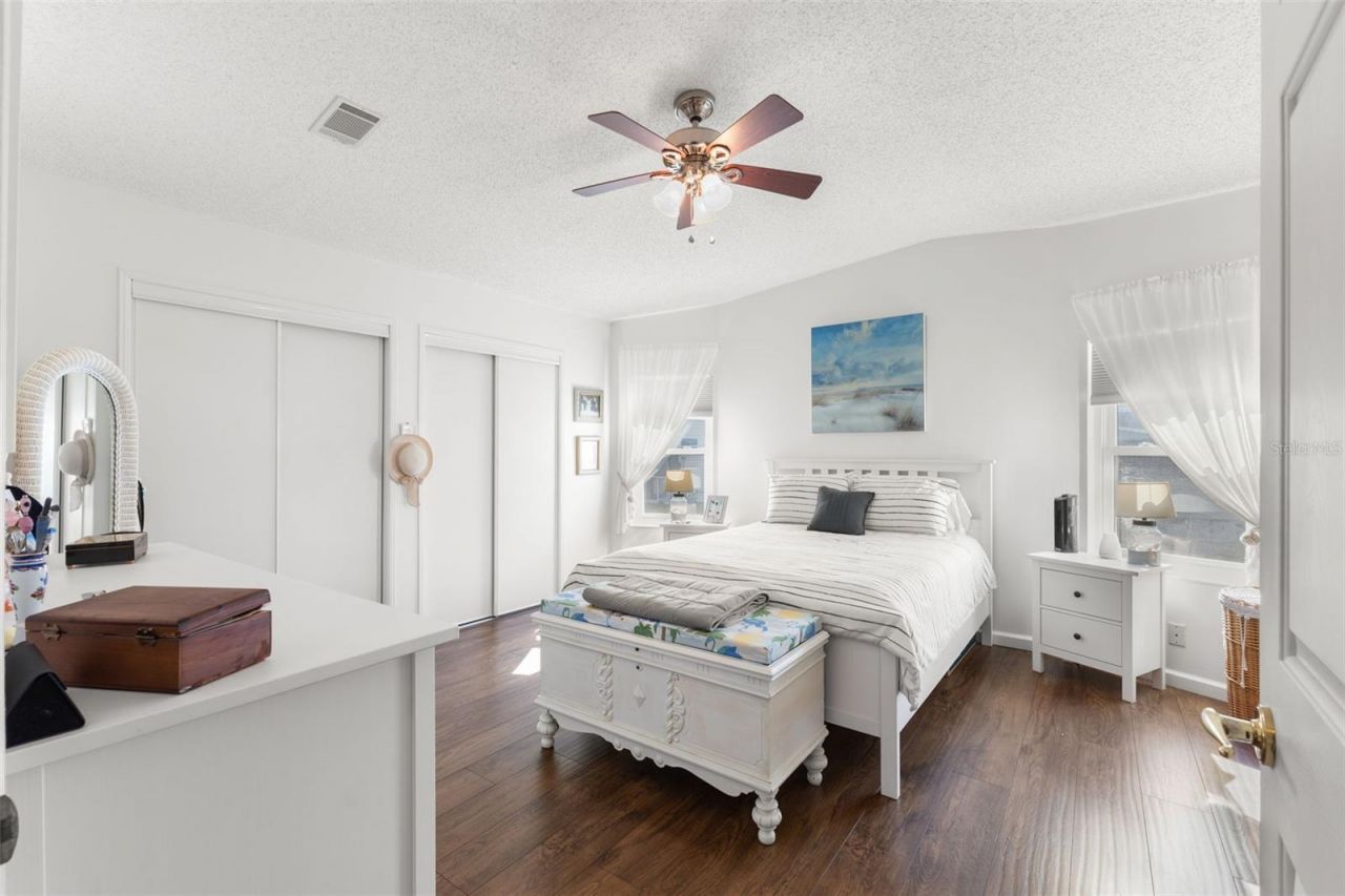 624 Mount Piney Avenue Ne, Unit 703, Saint Petersburg, FL 33702 Photo