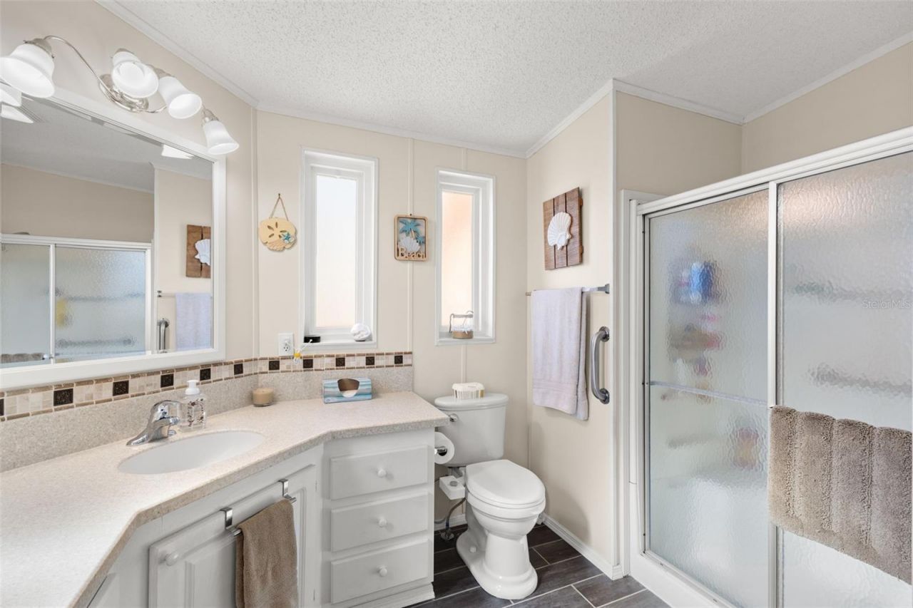 624 Mount Piney Avenue Ne, Unit 703, Saint Petersburg, FL 33702 Photo