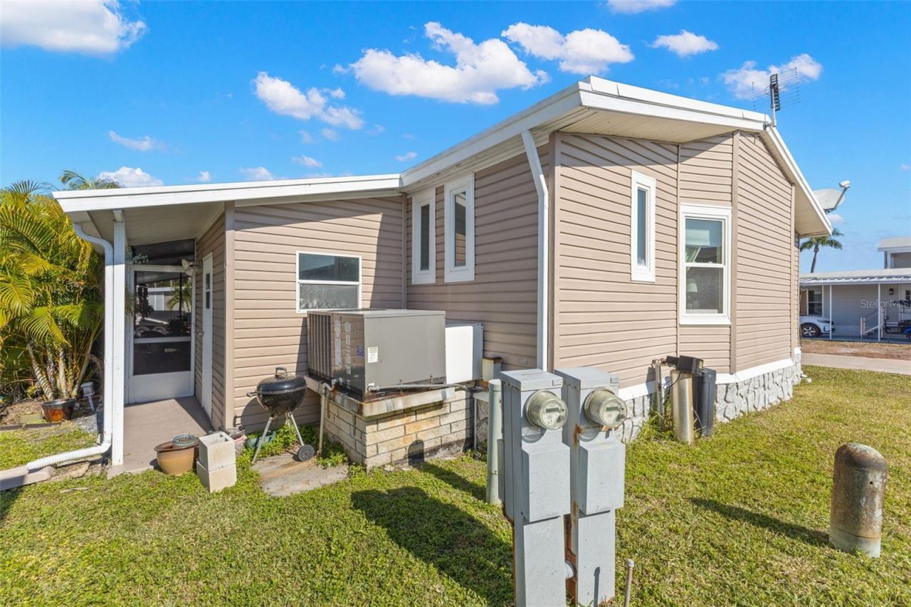 624 Mount Piney Avenue Ne, Unit 703, Saint Petersburg, FL 33702 Photo