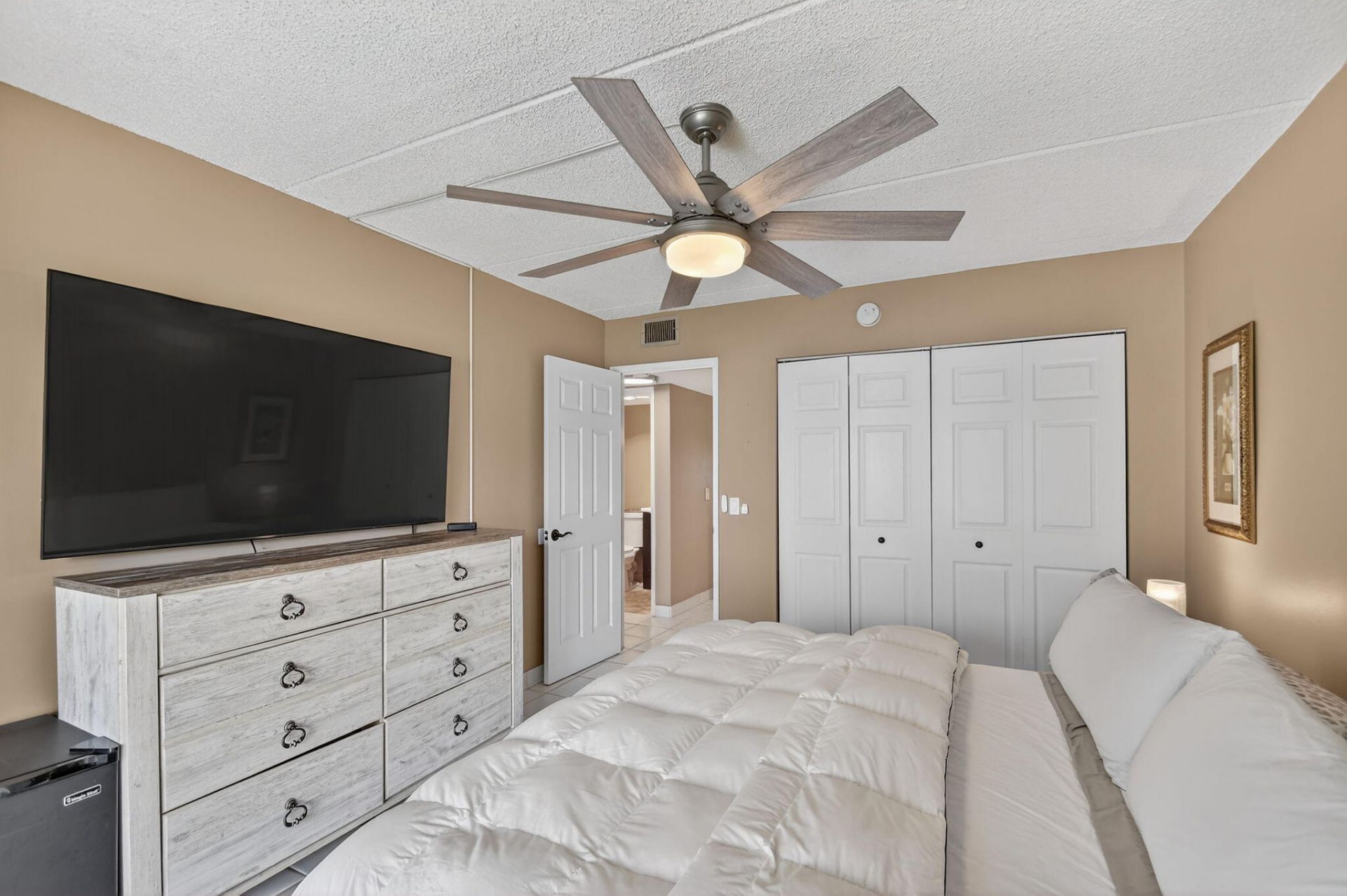 3200 Springdale Boulevard, Unit 217, Palm Springs, FL 33461 Photo