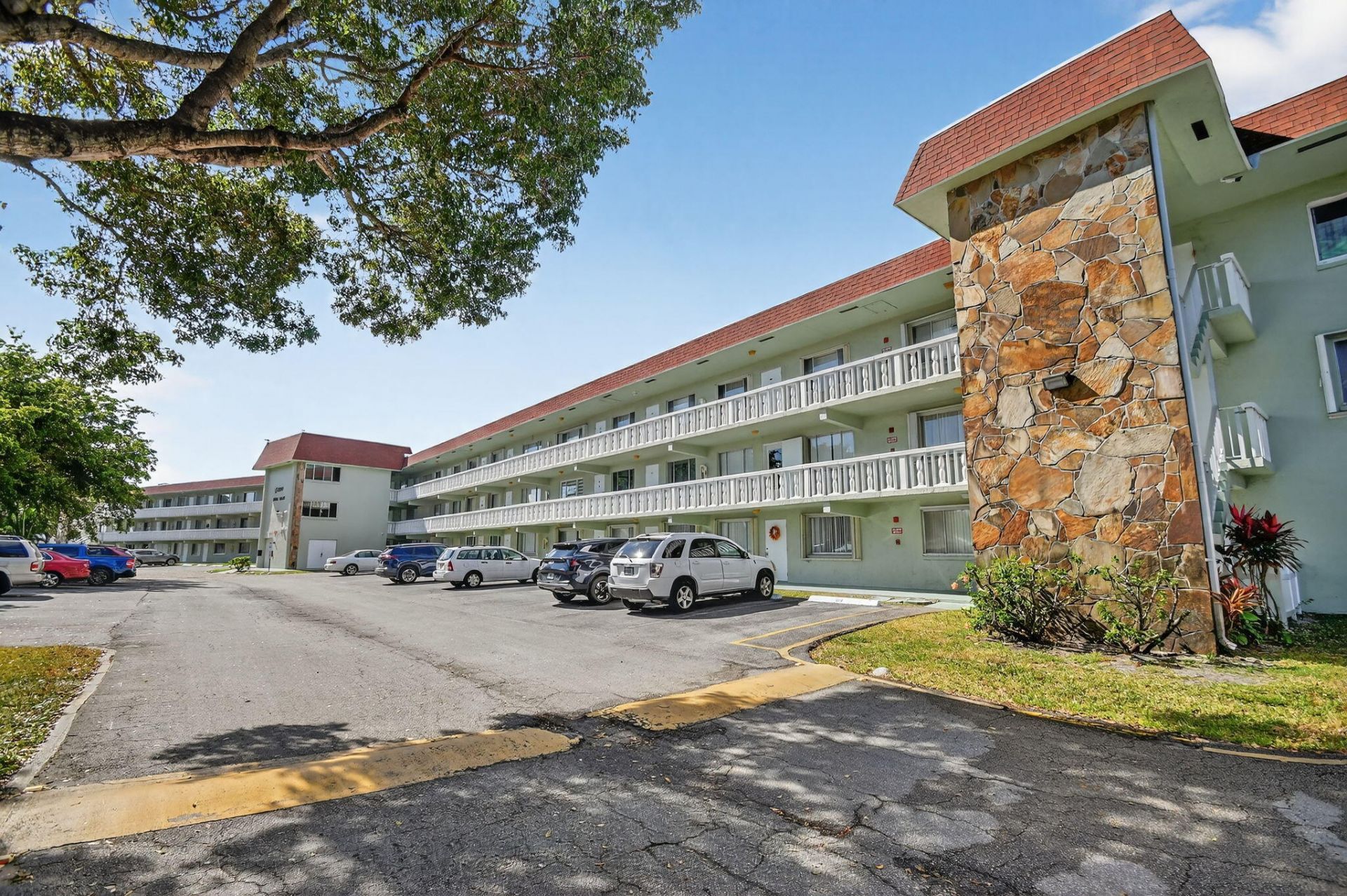 3200 Springdale Boulevard, Unit 217, Palm Springs, FL 33461 Photo