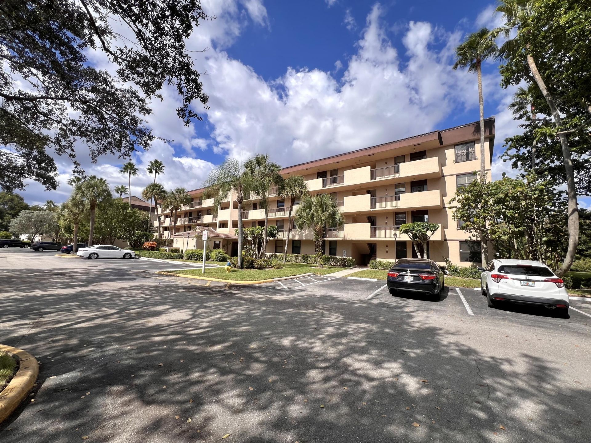 2660 Carambola Circle N, Unit 205, Coconut Creek, FL 33066 Photo
