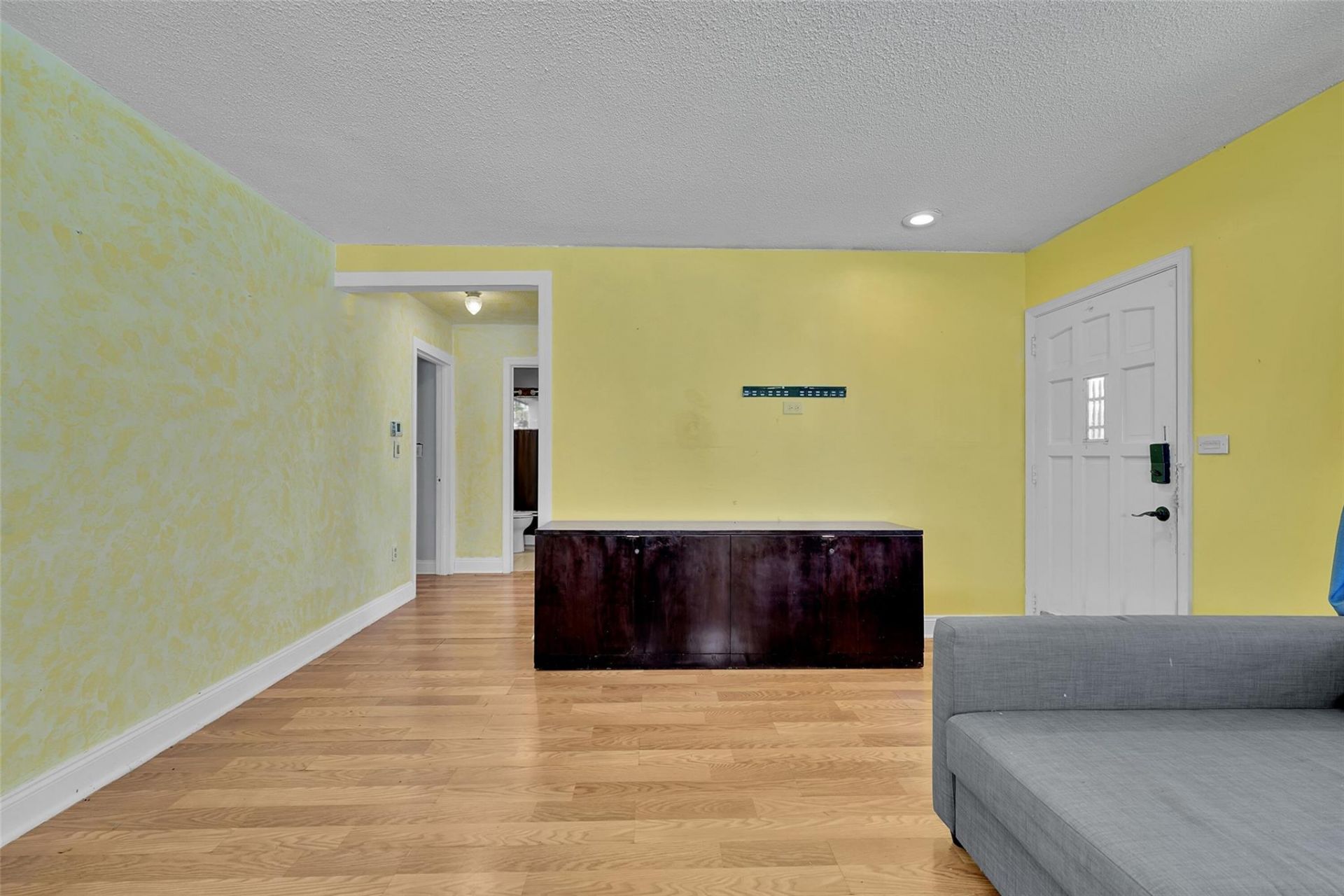 2704 NW 48th St, Fort Lauderdale, FL 33309 Photo