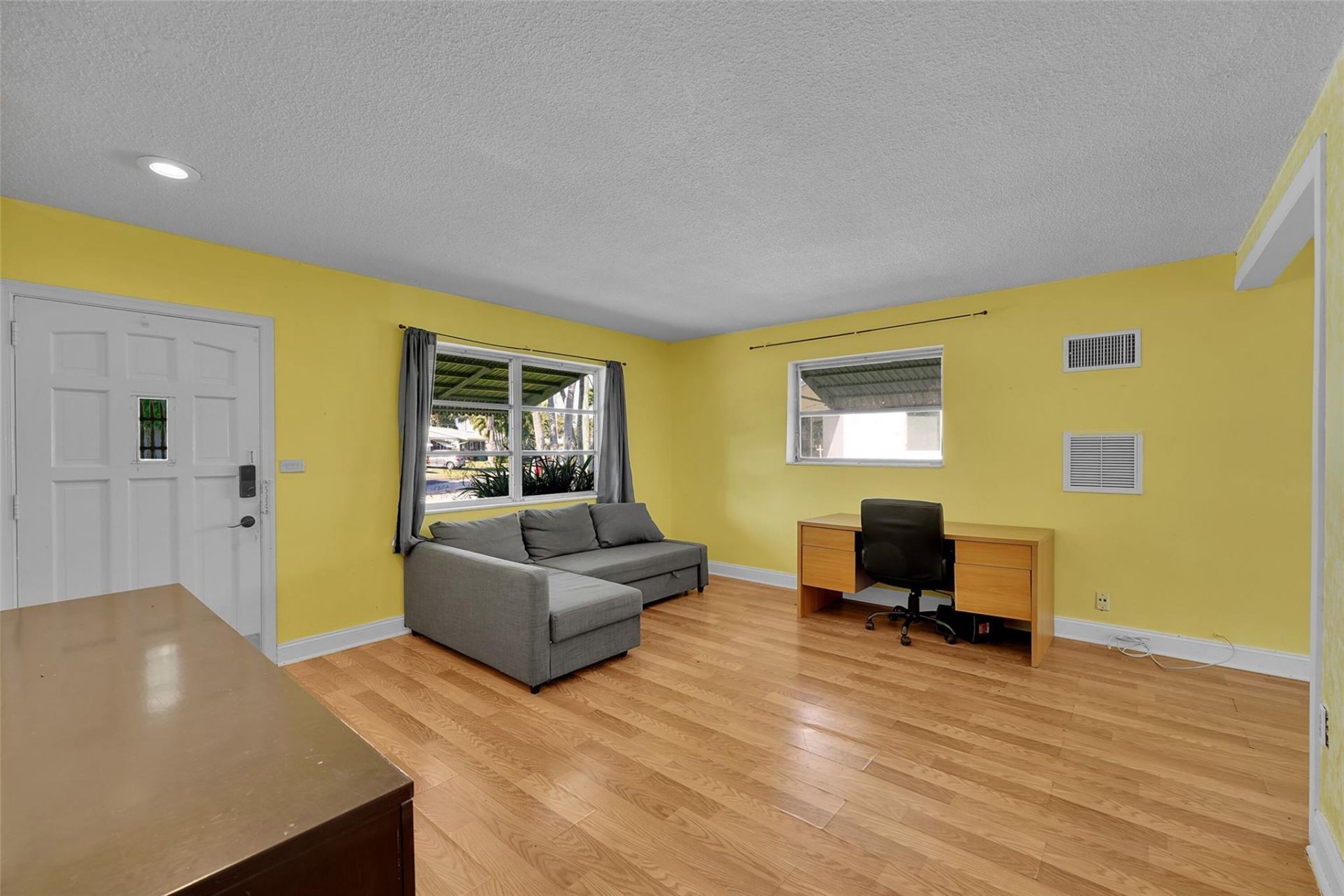 2704 NW 48th St, Fort Lauderdale, FL 33309 Photo