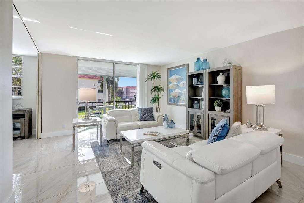 9720 S Hollybrook Lake Drive, Unit 204, Pembroke Pines, FL 33025 Photo