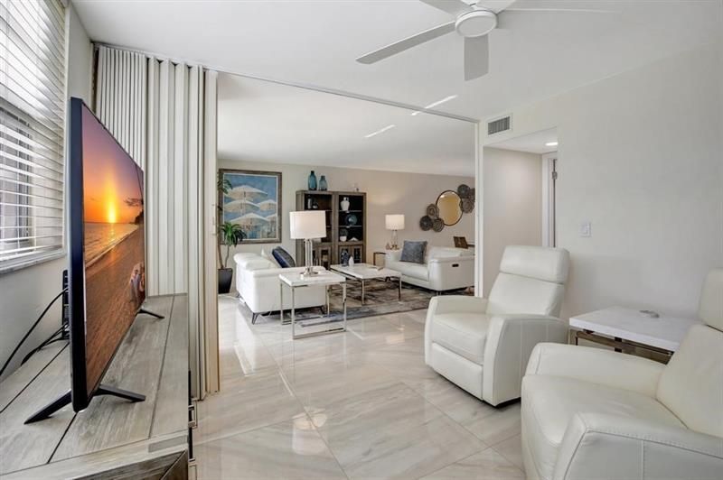 9720 S Hollybrook Lake Drive, Unit 204, Pembroke Pines, FL 33025 Photo