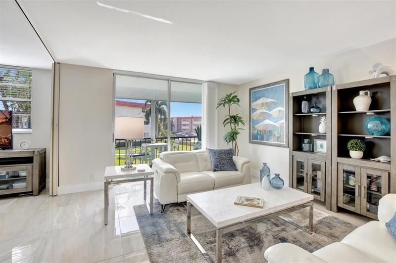 9720 S Hollybrook Lake Drive, Unit 204, Pembroke Pines, FL 33025 Photo