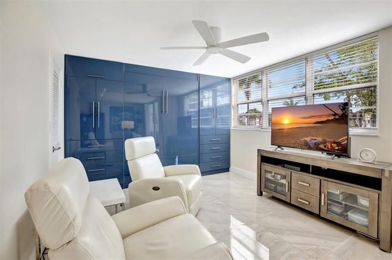 9720 S Hollybrook Lake Drive, Unit 204, Pembroke Pines, FL 33025 Photo