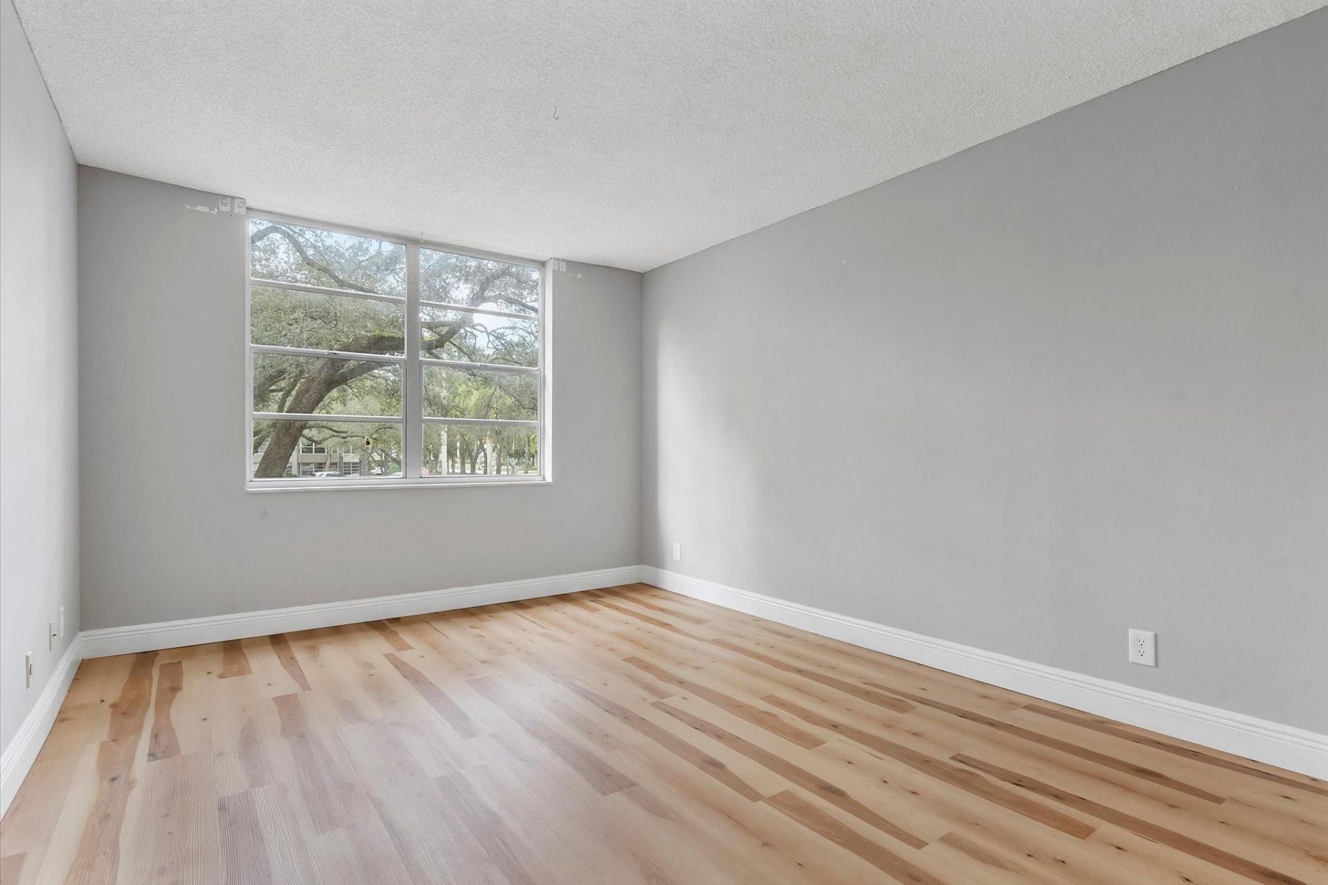 6500 Cypress Road, Unit 211, Plantation, FL 33317 Photo