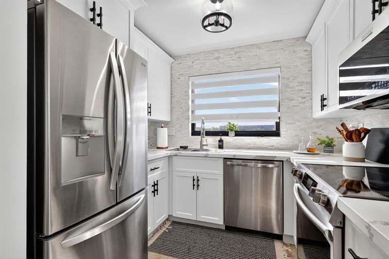 1000 Colony Point Circle, Unit 501, Pembroke Pines, FL 33026 Photo