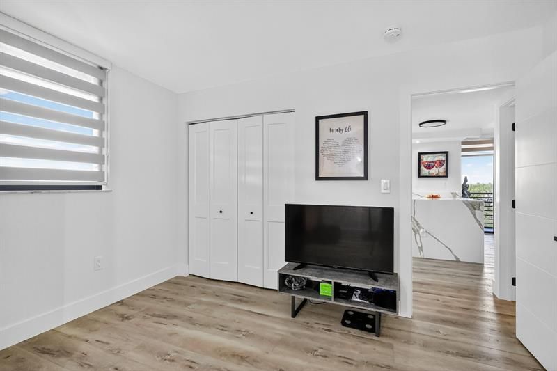 1000 Colony Point Circle, Unit 501, Pembroke Pines, FL 33026 Photo