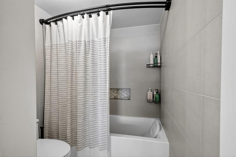 1000 Colony Point Circle, Unit 501, Pembroke Pines, FL 33026 Photo