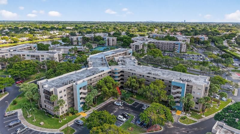 1000 Colony Point Circle, Unit 501, Pembroke Pines, FL 33026 Photo