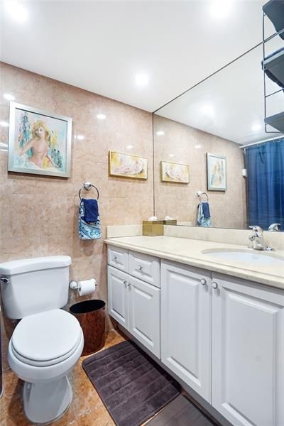 2500 NE 48th Lane, Unit 608, Fort Lauderdale, FL 33308 Photo