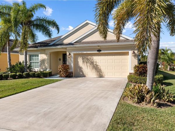 8152 Westfield Circle, Vero Beach, FL 32966