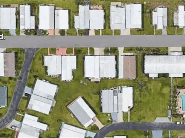 26 Enchanting BLVD, NAPLES, FL 34112