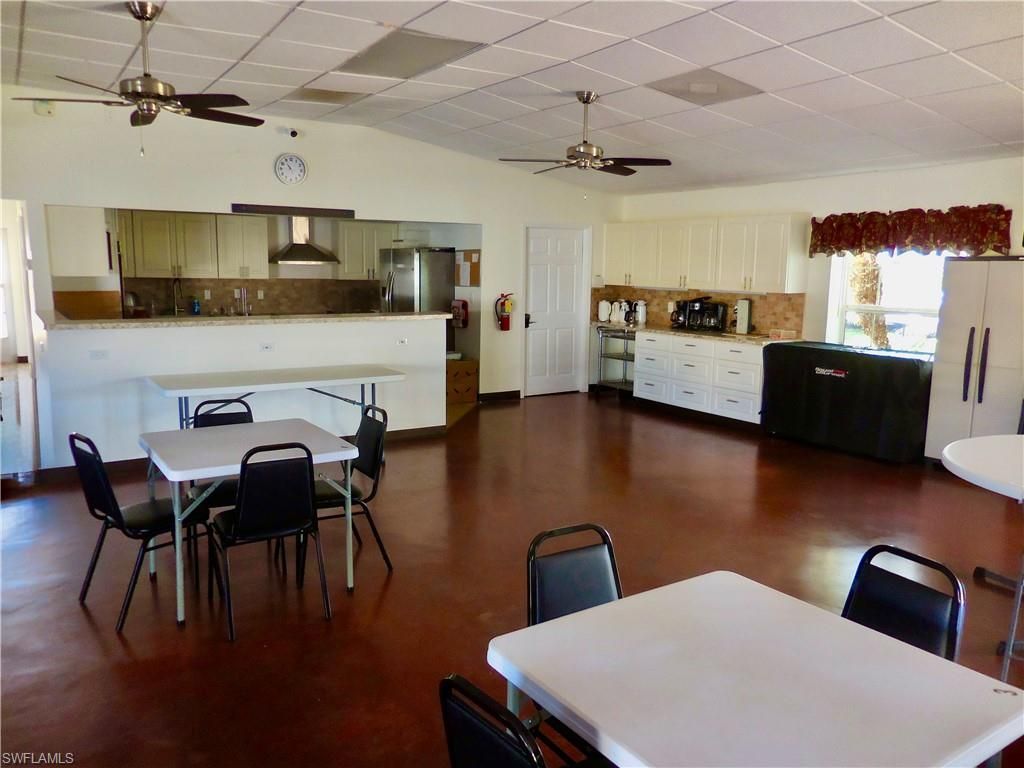 26 Enchanting Blvd, Naples, FL 34112 Photo
