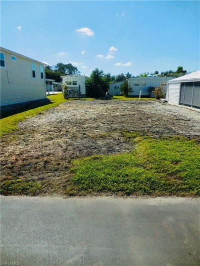 26 Enchanting Blvd, Naples, FL 34112 Photo