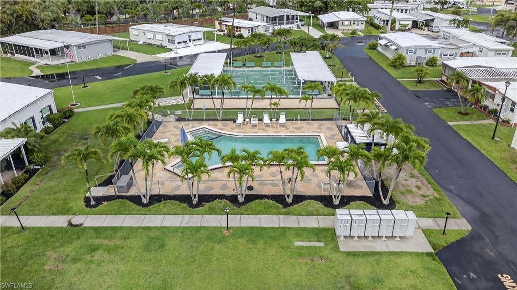 26 Enchanting Blvd, Naples, FL 34112 Photo