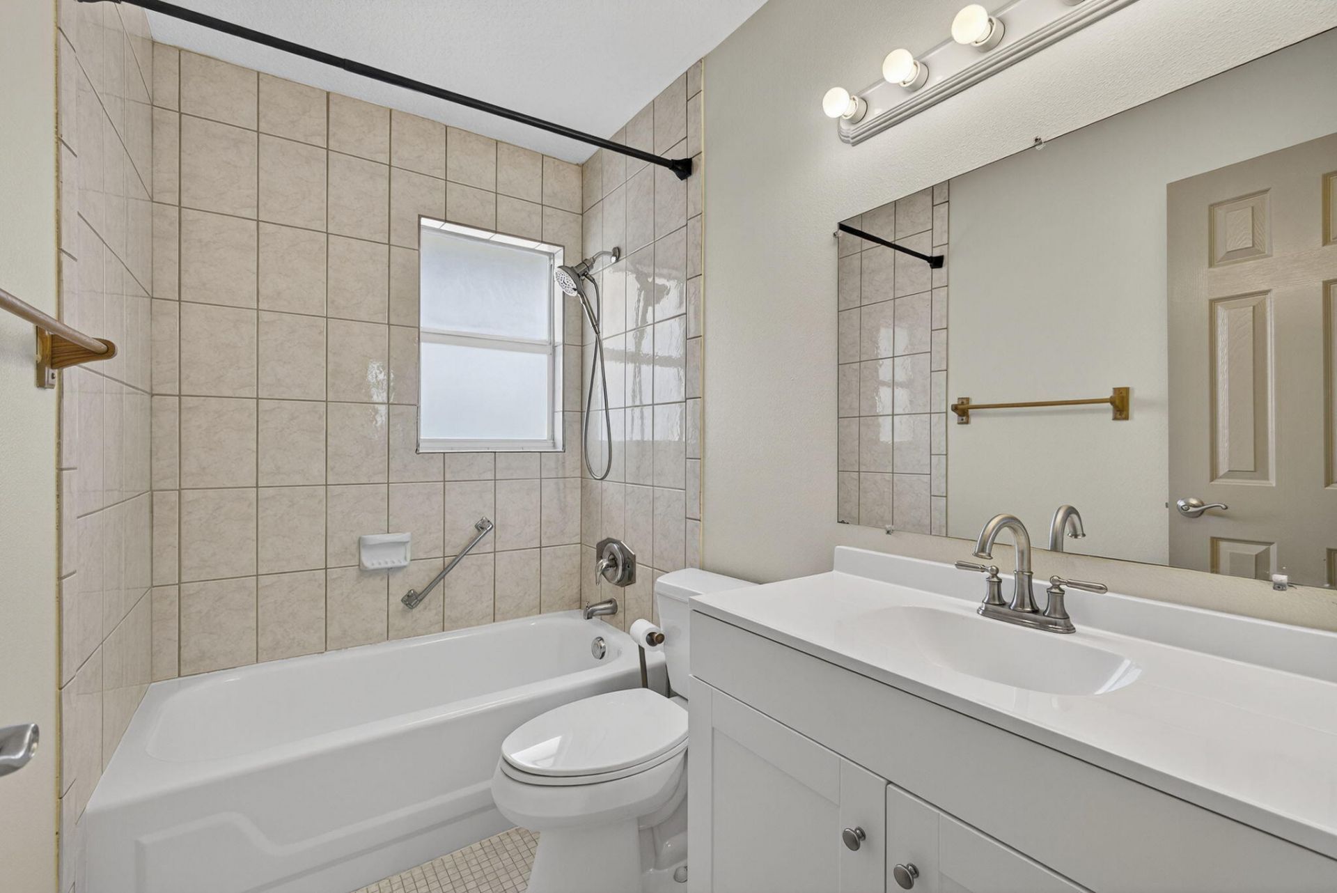 727 Hummingbird Way, Unit 6, North Palm Beach, FL 33408 Photo